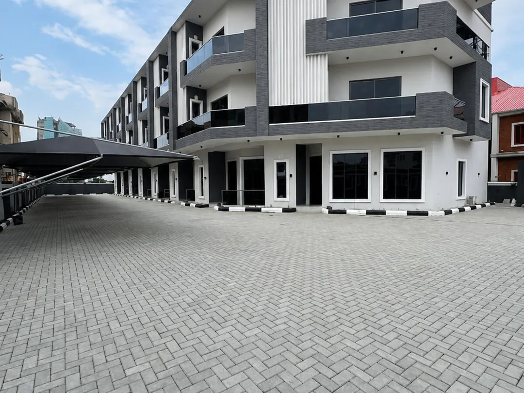 4 Bedroom Apartment for Sale in Lekki Phase 1, Lagos