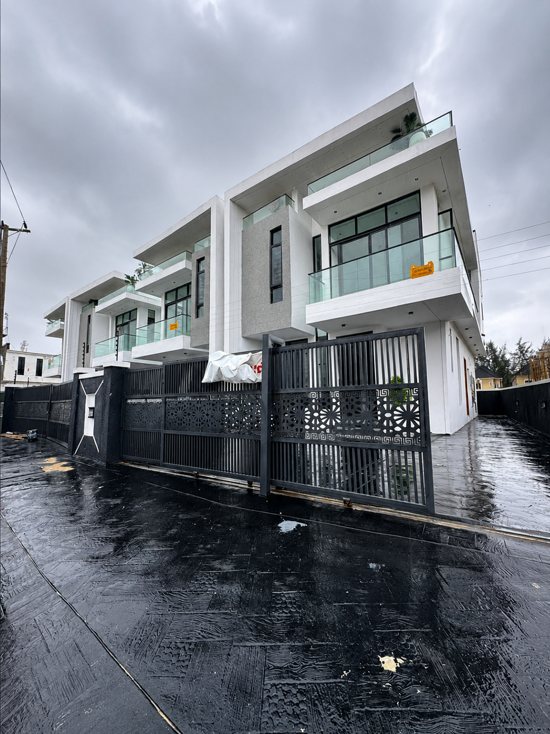 4 Bedroom Terraced for Sale in Lekki, Lagos