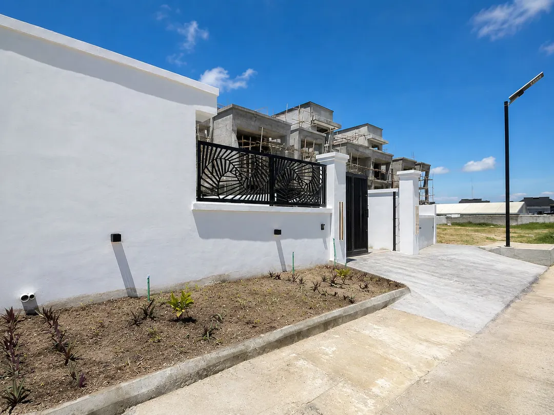 5 Bedroom Duplex for Sale in Lekki Phase 1, Lagos