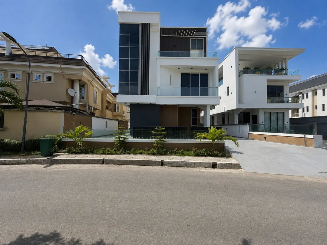 5 Bedroom Duplex for Sale in Lekki Phase 1, Lagos